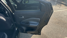 Nissan Juke 1.0 DiG-T N-Connecta 5dr Petrol Hatchback